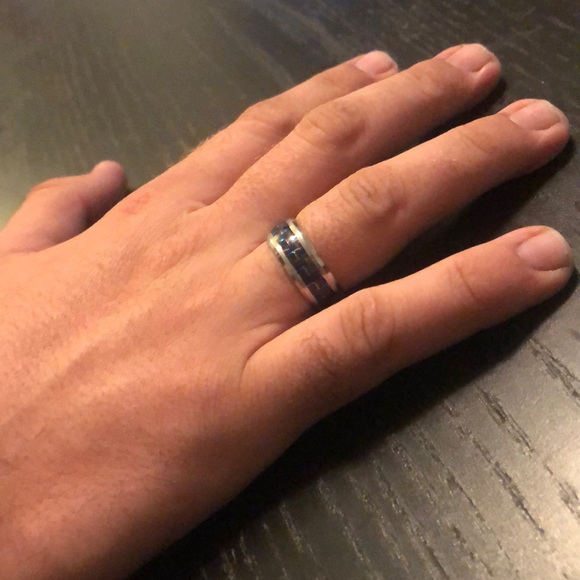 2020 Titanium Steel Black/Blue Carbon Fiber Ring - Picture 2 of 4